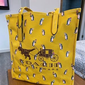 Coach canvas Dino 🤩